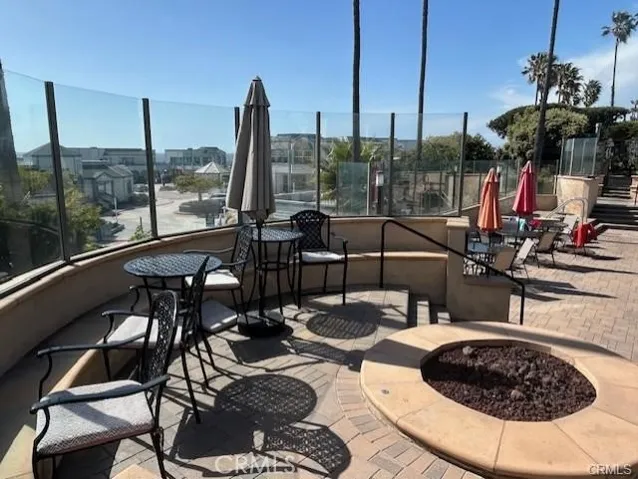 650 The Village 106, Redondo Beach, California 90277