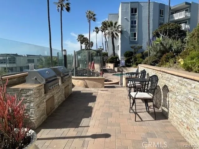 650 The Village 106, Redondo Beach, California 90277