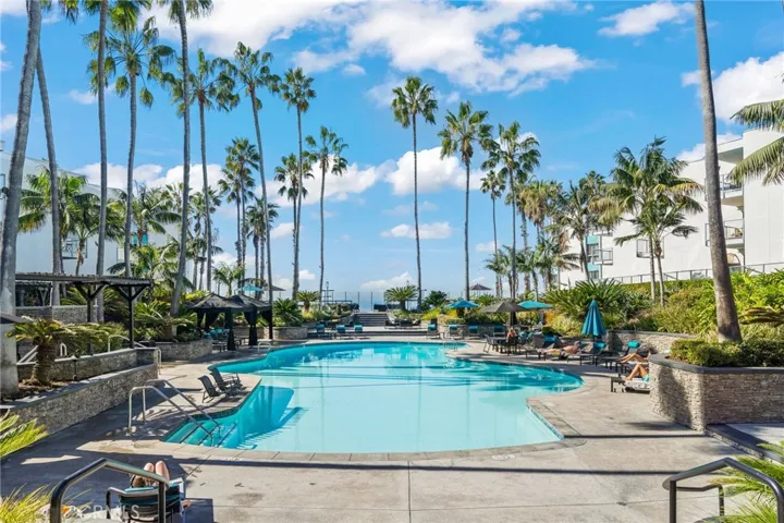 650 The Village 106, Redondo Beach, California 90277