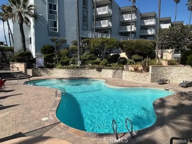 650 The Village 106, Redondo Beach, California 90277