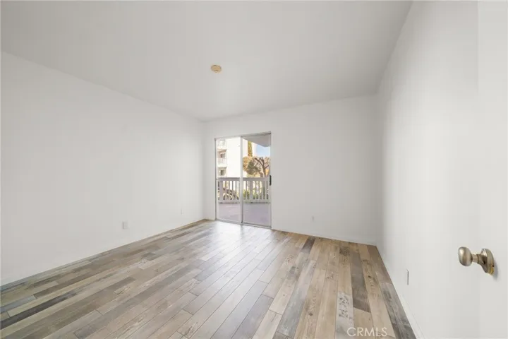 650 The Village 106, Redondo Beach, California 90277