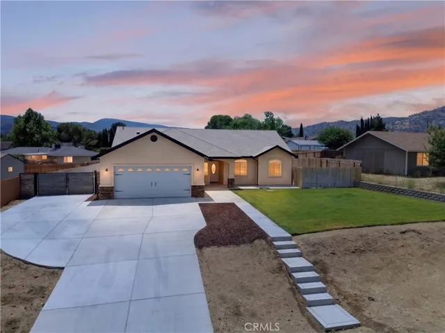 21841 Mid, Tehachapi, California 93561