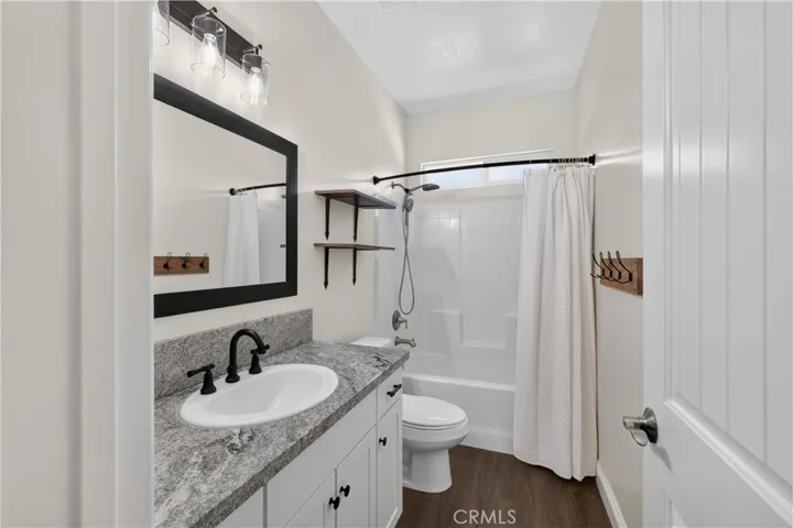 21841 Mid, Tehachapi, California 93561