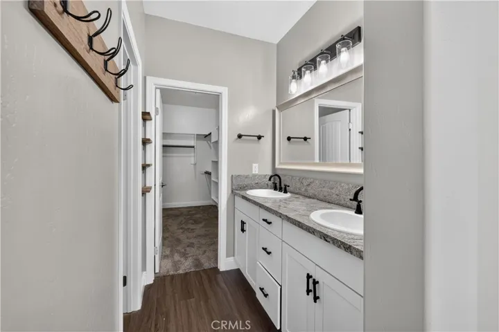 21841 Mid, Tehachapi, California 93561