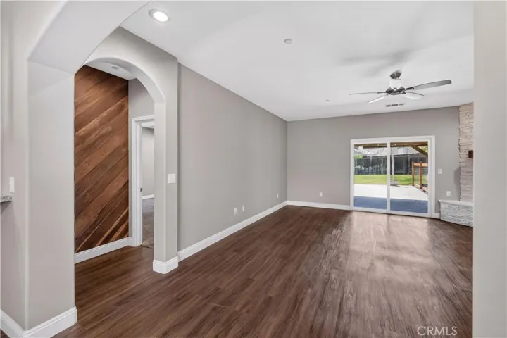 21841 Mid, Tehachapi, California 93561