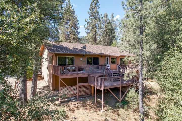 15901 Edgewood, Pine Mountain Club, California 93222