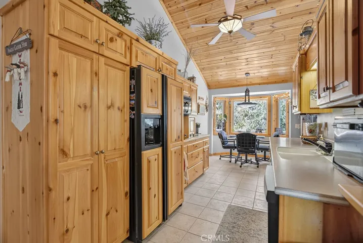 15901 Edgewood, Pine Mountain Club, California 93222