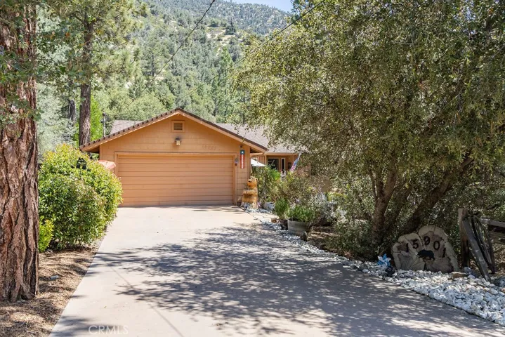 15901 Edgewood, Pine Mountain Club, California 93222