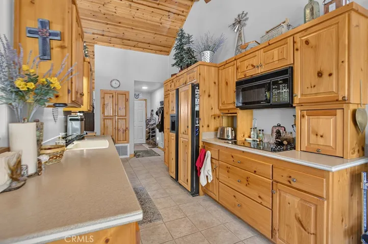 15901 Edgewood, Pine Mountain Club, California 93222