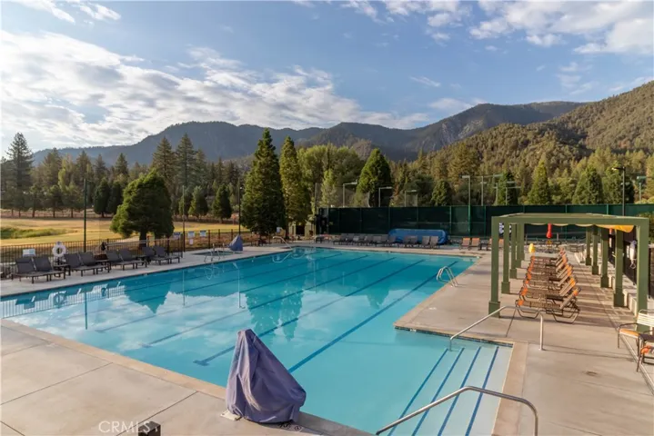 15901 Edgewood, Pine Mountain Club, California 93222