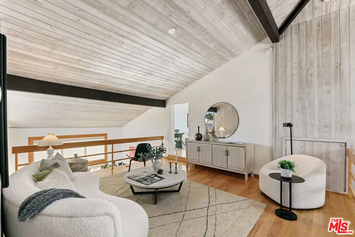231 Loma Metisse Road, Malibu, California 90265