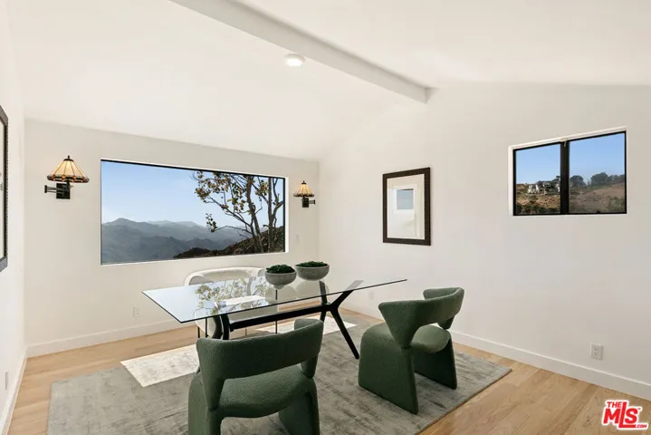 231 Loma Metisse Road, Malibu, California 90265