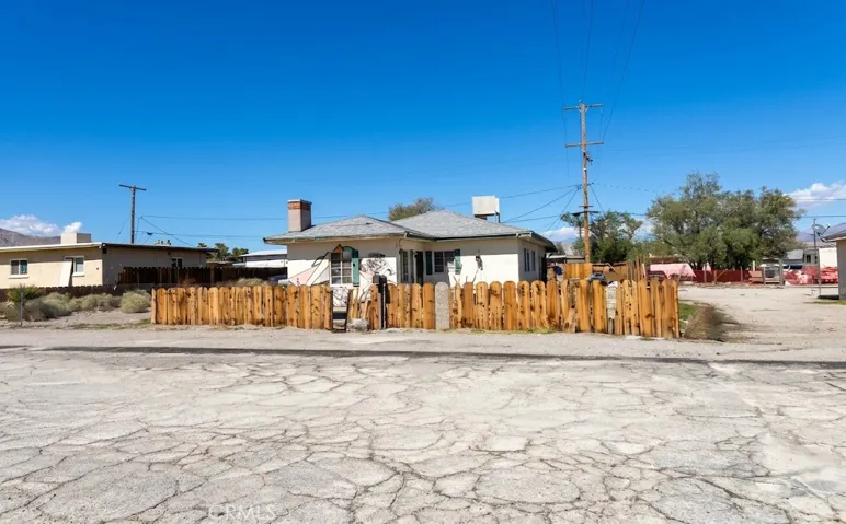 13738 Benton, Trona, California 93562