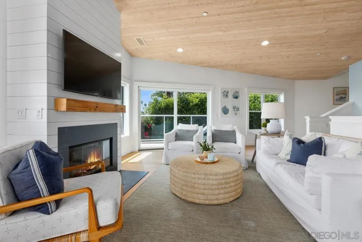 1309 Cornish Dr, Encinitas, California 92007