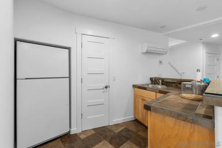 1309 Cornish Dr, Encinitas, California 92007