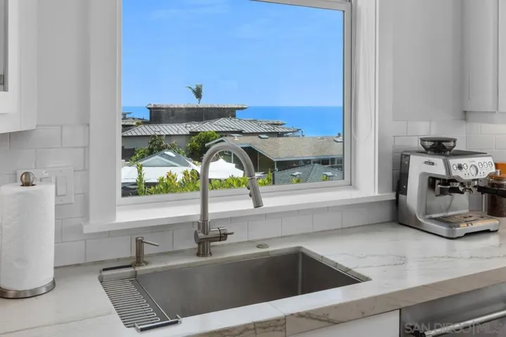 1309 Cornish Dr, Encinitas, California 92007