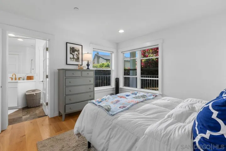 1309 Cornish Dr, Encinitas, California 92007