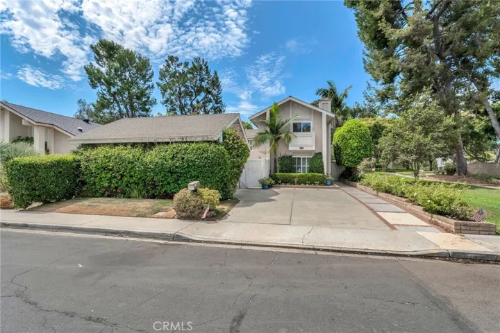 11 Almond Tree, Irvine, California 92612