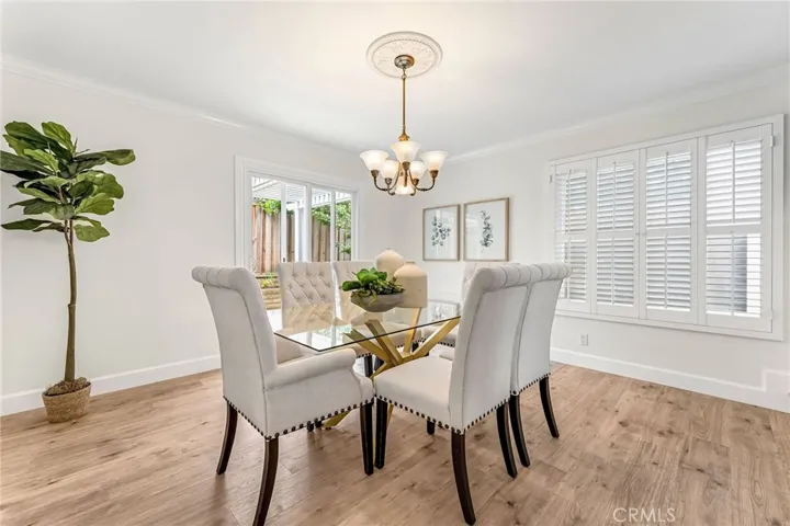 11 Almond Tree, Irvine, California 92612