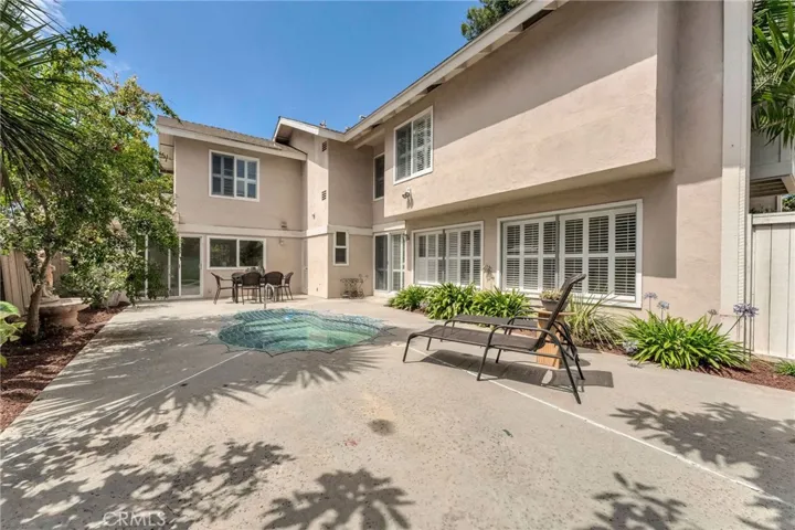 11 Almond Tree, Irvine, California 92612