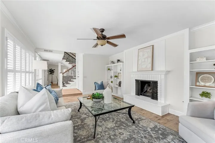 11 Almond Tree, Irvine, California 92612