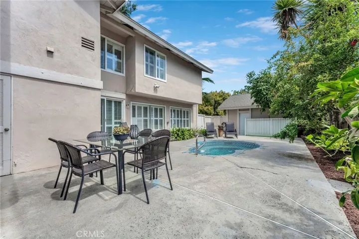 11 Almond Tree, Irvine, California 92612