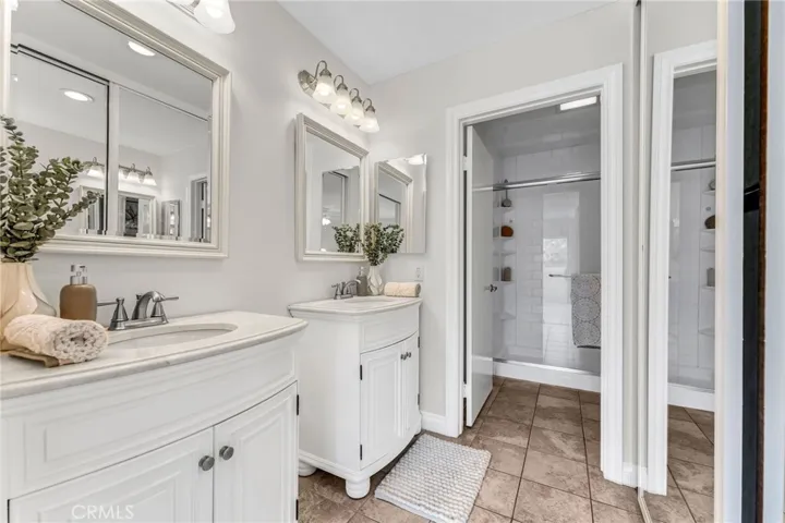 11 Almond Tree, Irvine, California 92612