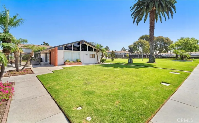 9562 Cornwall, Huntington Beach, California 92646