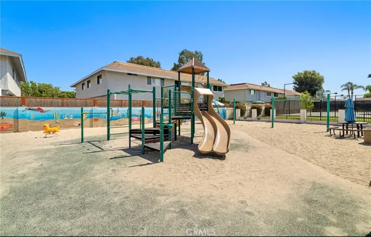9562 Cornwall, Huntington Beach, California 92646