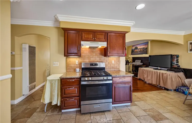 2174 W Lincoln, Banning, California 92220