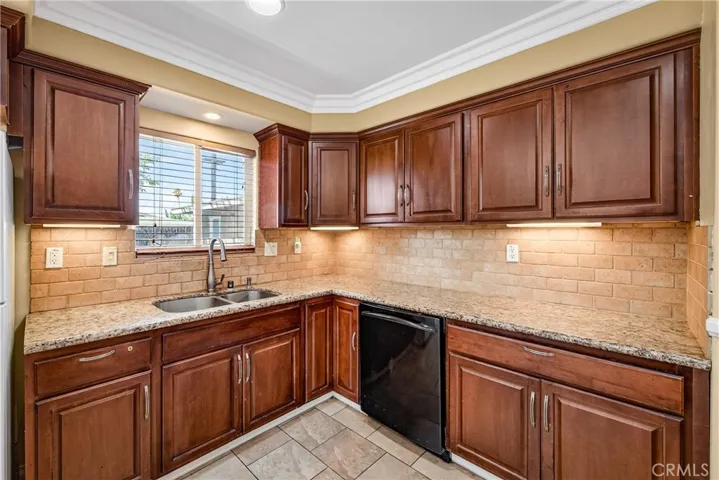 2174 W Lincoln, Banning, California 92220