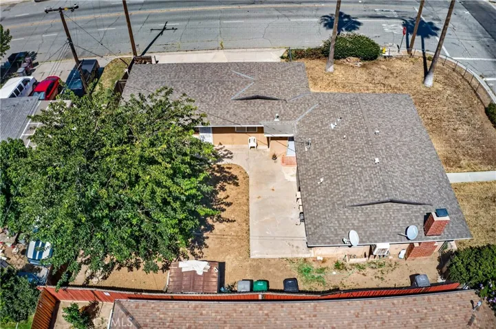 2174 W Lincoln, Banning, California 92220