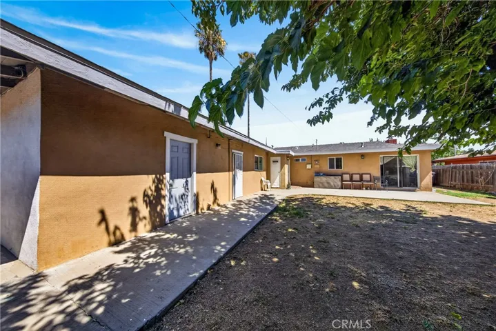 2174 W Lincoln, Banning, California 92220