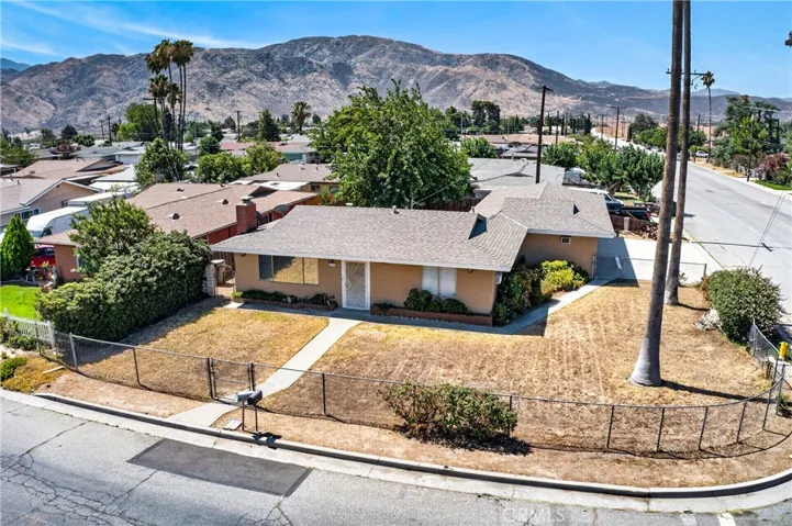 2174 W Lincoln, Banning, California 92220