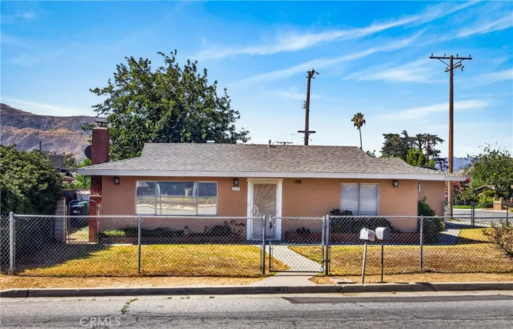 2174 W Lincoln, Banning, California 92220