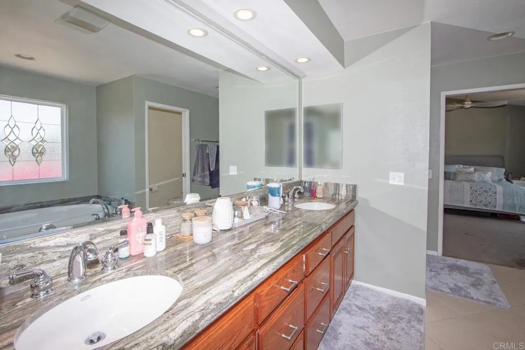 Dual Sinks