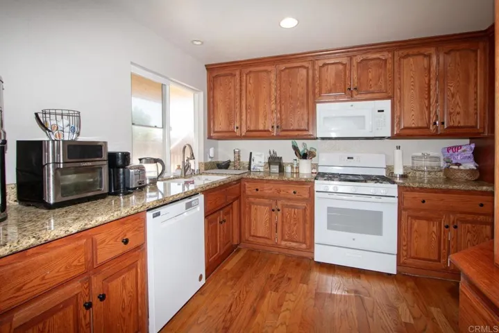 Spacious kitchen