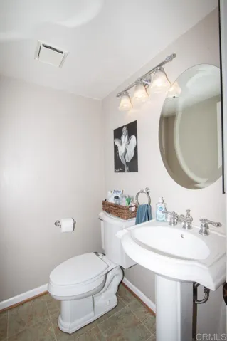 Downstairs 1/2 bath