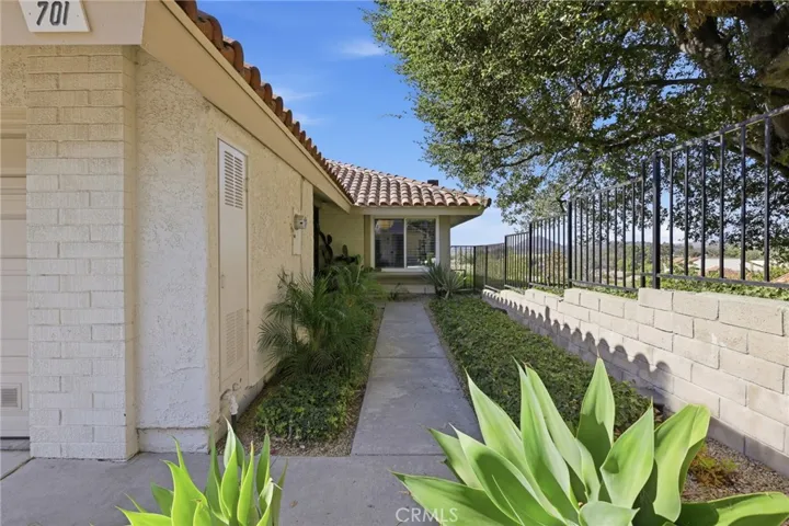 Private Walk Way Entrance