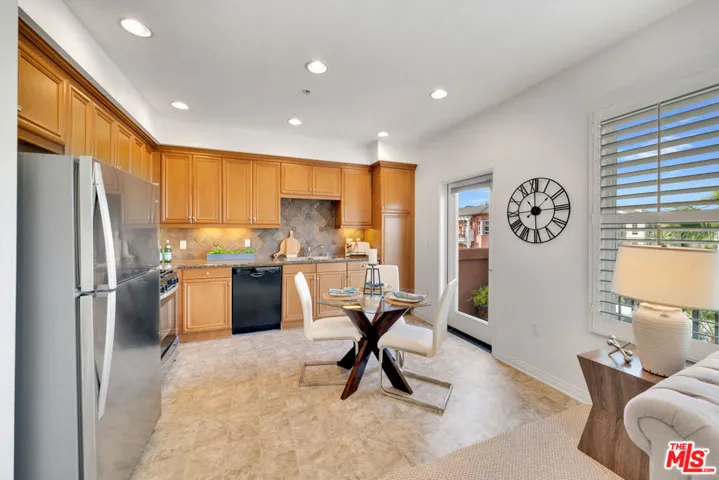 6020 Seabluff Drive 438, Playa Vista, California 90094