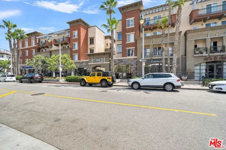 6020 Seabluff Drive 438, Playa Vista, California 90094
