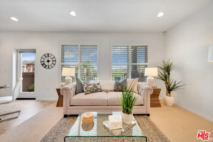 6020 Seabluff Drive 438, Playa Vista, California 90094