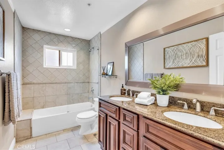 Primary Bath #2- Fresh and neutral for any profile.
