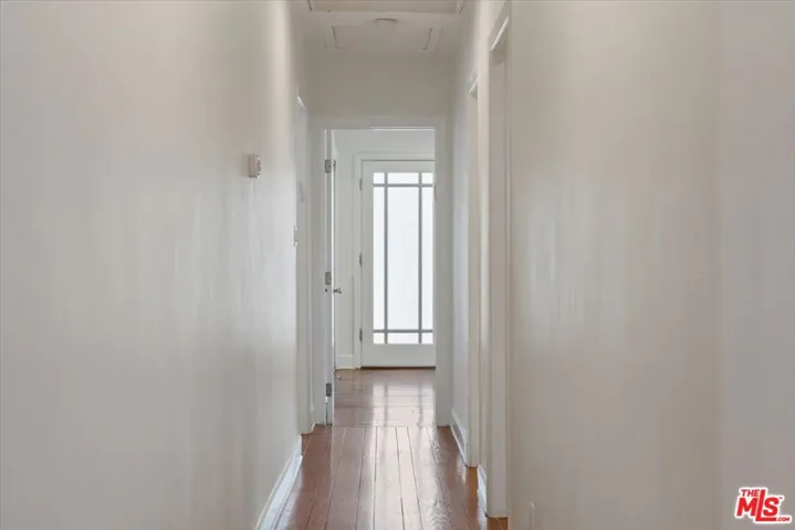 14041 Roblar Road, Sherman Oaks, California 91423