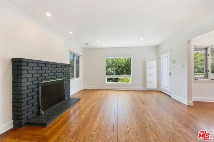 14041 Roblar Road, Sherman Oaks, California 91423