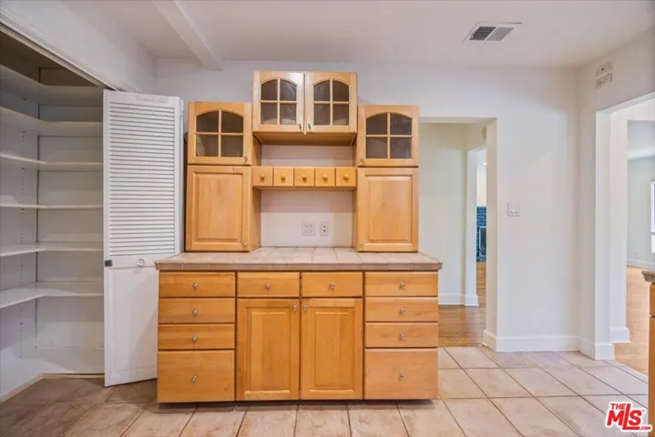 14041 Roblar Road, Sherman Oaks, California 91423