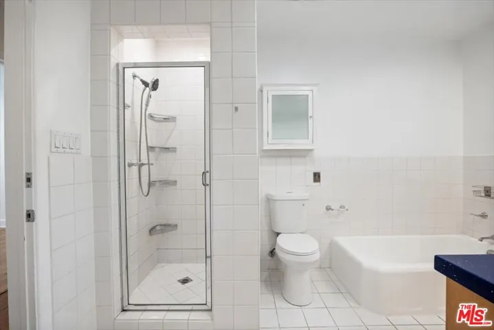 14041 Roblar Road, Sherman Oaks, California 91423