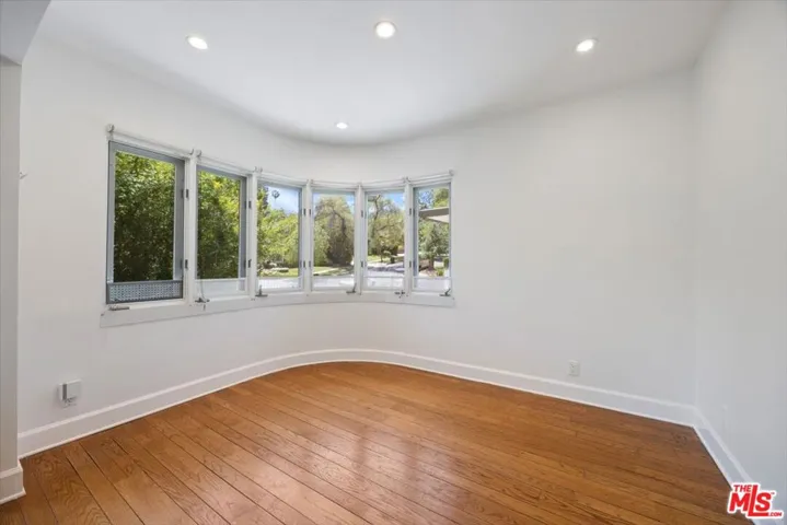 14041 Roblar Road, Sherman Oaks, California 91423