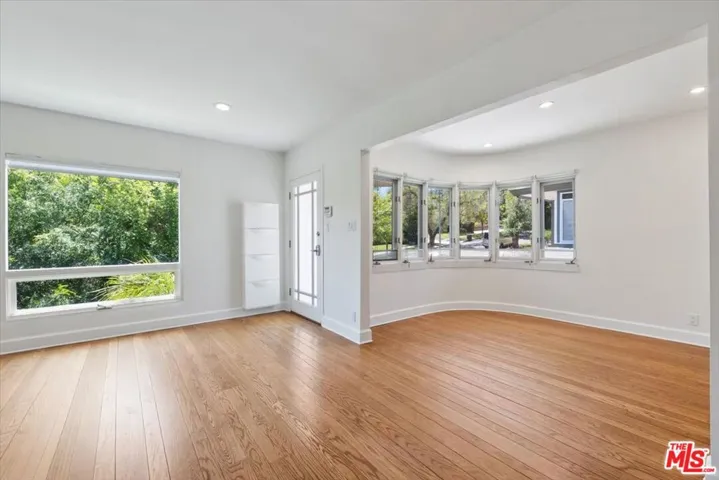 14041 Roblar Road, Sherman Oaks, California 91423
