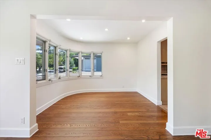 14041 Roblar Road, Sherman Oaks, California 91423